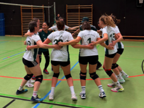 Damen 1 weiter Tabellenführer